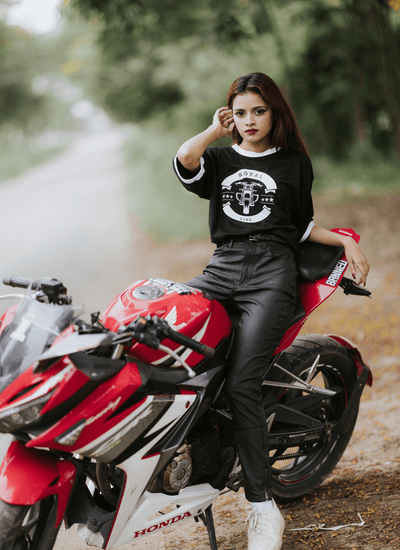 VE Gear “ROYAL VIBE” Black and white Oversized T-shirt_img_4